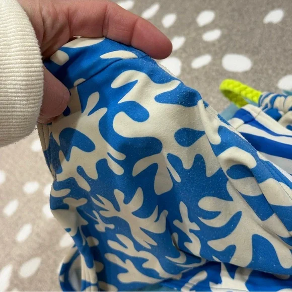 Lot of 9 Mini Boden girls dress embroidered applique shorts tee swimsuit set - Picture 15 of 15